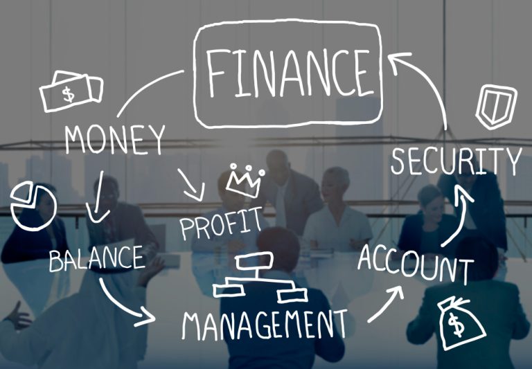 Public Accounting vs Private Accounting: 10 Key Differences You Should Know